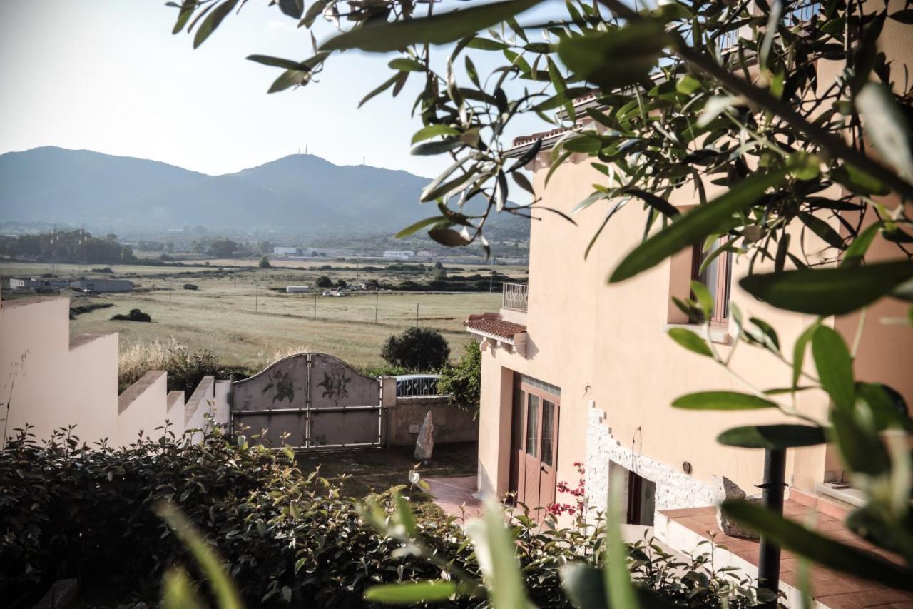 Rental Villa Bb Olbia Exteriör bild