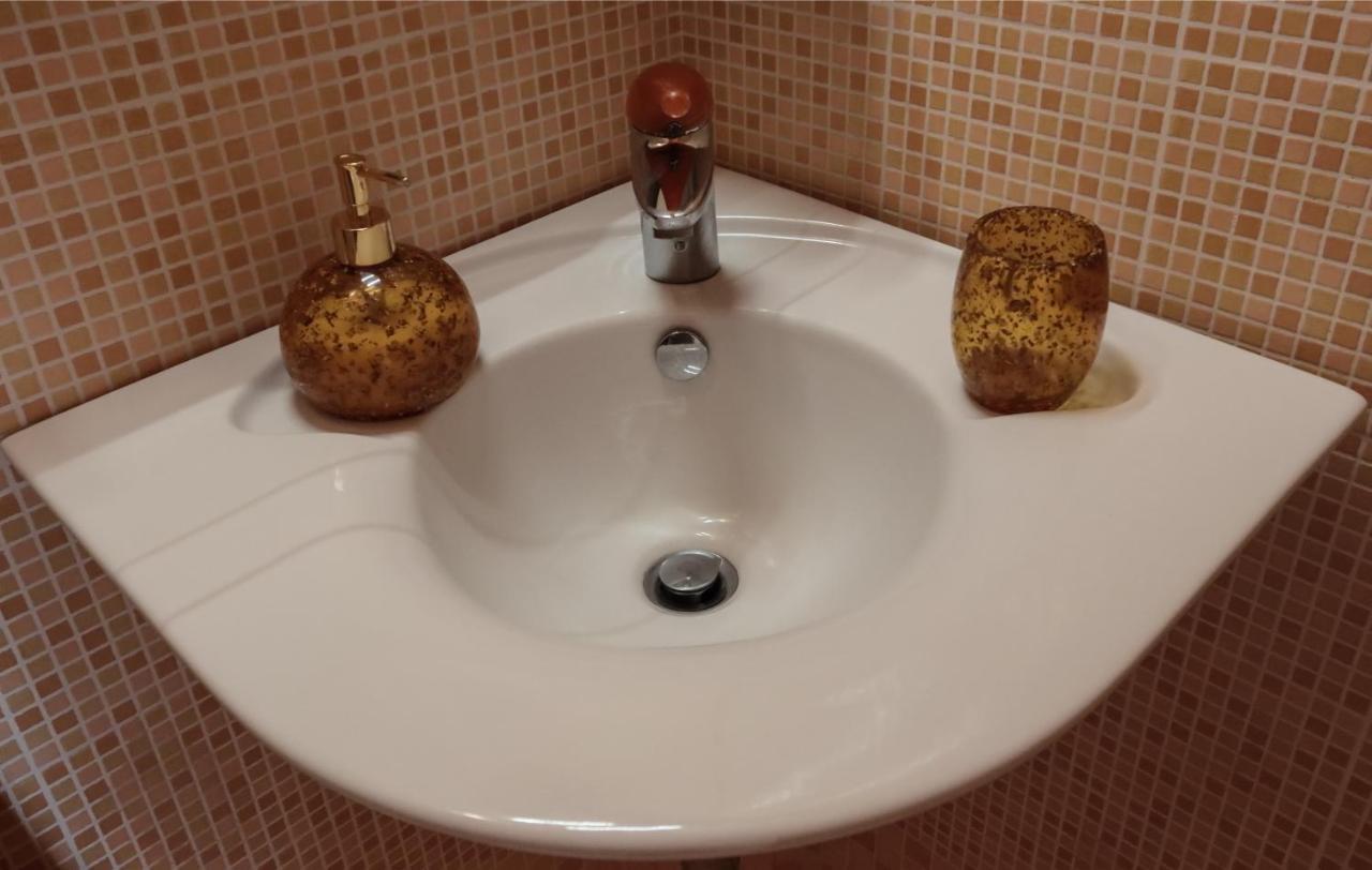 Rental Villa Bb Olbia Exteriör bild