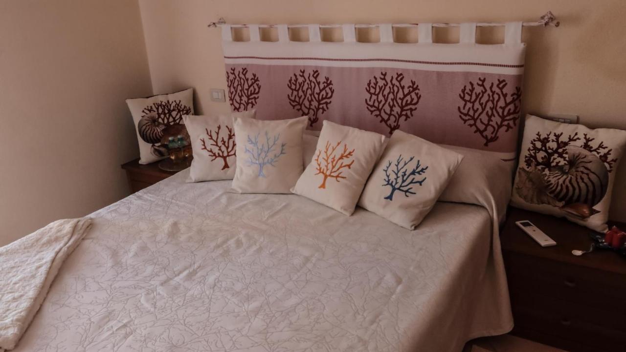 Rental Villa Bb Olbia Exteriör bild